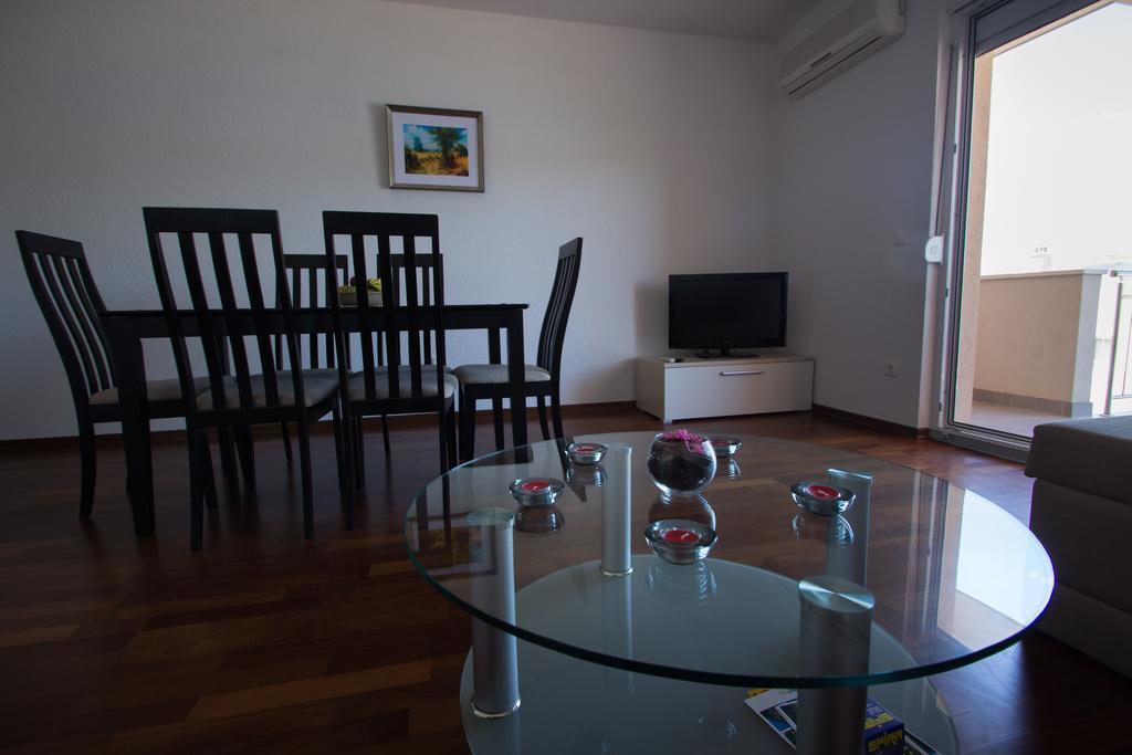 Apartments Kelic Трогир Стая снимка