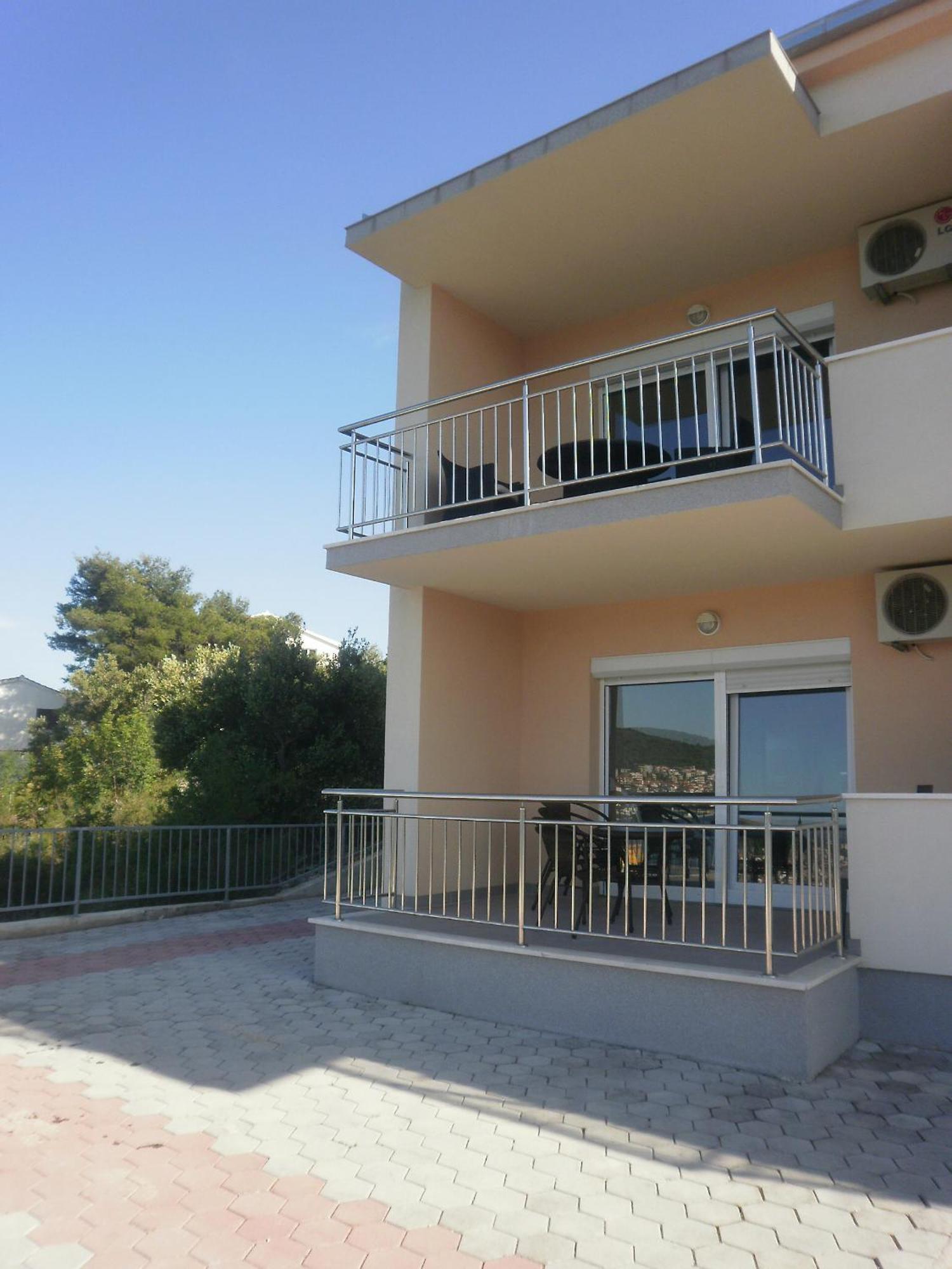 Apartments Kelic Трогир Екстериор снимка